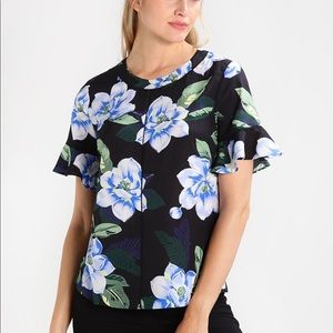 Sale-Banana Republic Blue Chelsea Floral Print